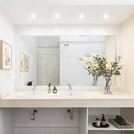 Homeclub Apartment